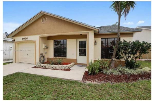 Arbor Glen, 5076 Arbor Glen Cir, Lake Worth Beach, Florida 33463, image 1