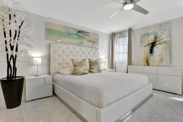 Water Chase At Cypress Bend, 2240 N Cypress Bend Dr #704, Pompano Beach, Florida 33069, image 1