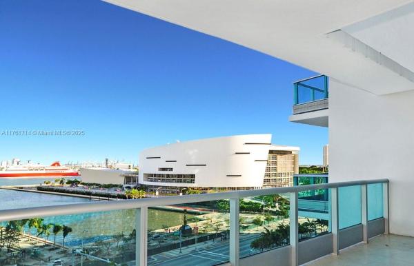 900 Biscayne Bay, 900 Biscayne Blvd #909, Miami, Florida 33132, image 1