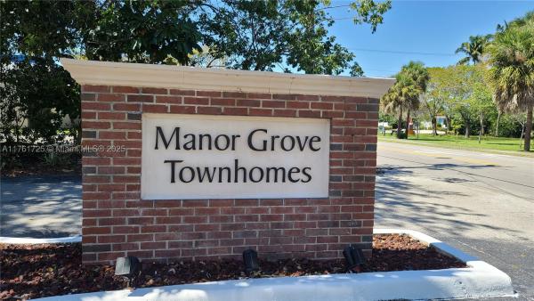 Manor Grove Village, 56 NE 20th Ct #8C, Wilton Manors, Florida 33305, image 2