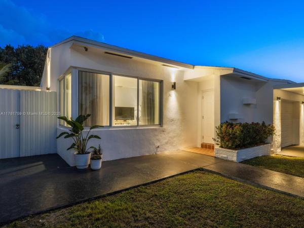 340 NW 119th St, Miami, Florida 33168, image 1
