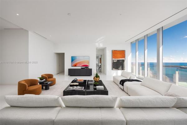 300 Biscayne Blvd Way #PH5701, Miami, Florida 33131, image 1