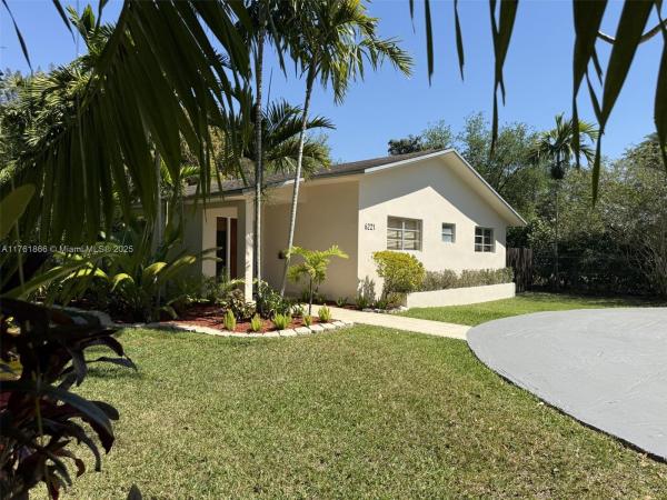 Cambridge Lawns, 6221 SW 58th St, South Miami, Florida 33143, image 1