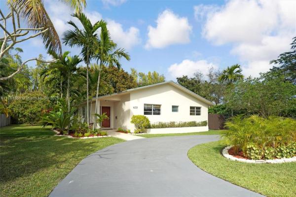 Cambridge Lawns, 6221 SW 58th St, South Miami, Florida 33143, image 2