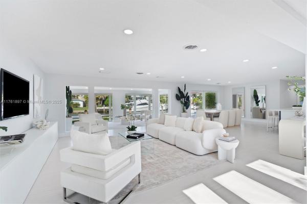 Lighthouse Point Residential, 2797 NE 26th Ave, Lighthouse Point, Florida 33064, image 1