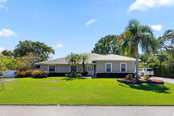 Pinewood Estates, 8520 SW 181st St, Palmetto Bay, Florida 33157, image 1