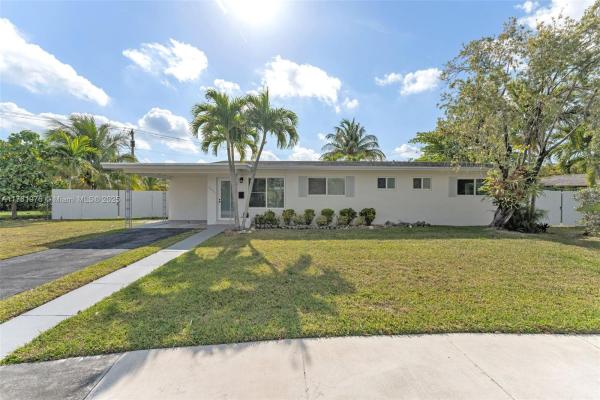 Cutler Ridge, 20325 Ranch Rd, Cutler Bay, Florida 33189, image 3