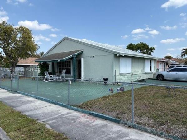 Kings Gardens, 18618 NW 45th Ave, Miami Gardens, Florida 33055, image 1