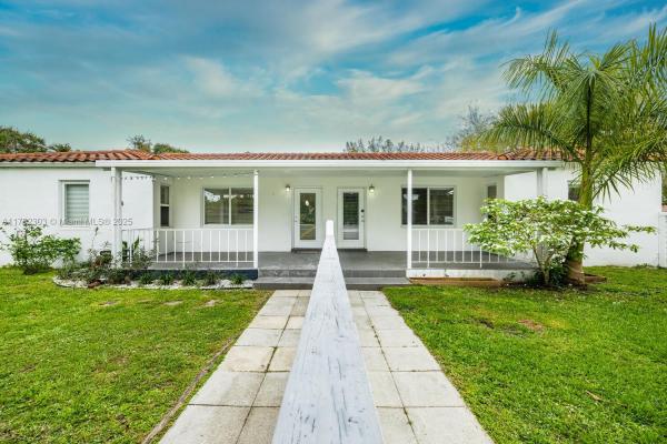 Biscayne Lawn, 1029 NE 113th St #South, Biscayne Park, Florida 33161, image 1
