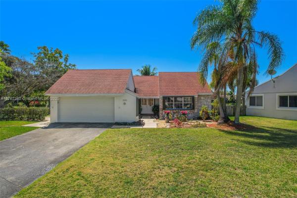 Homestead Lakes Tennessee East, 1320 Egret Rd, Homestead, Florida 33035, image 3