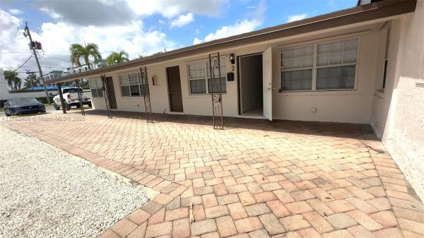 Beachway Manor, 432 NE 22nd Ave #2, Pompano Beach, Florida 33062, image 1