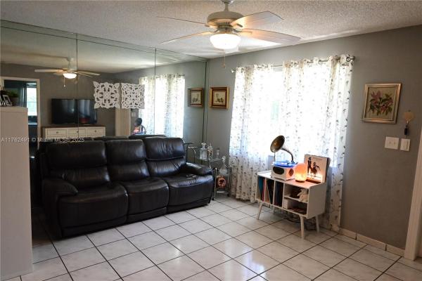 Avocado Villas, 184 SW 17th Ave, Homestead, Florida 33030, image 2