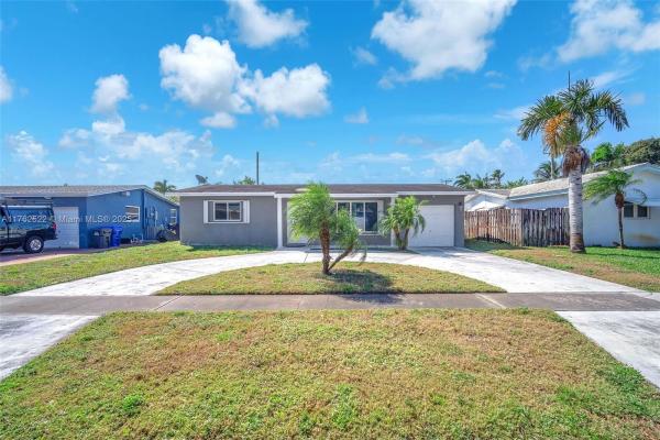 Driftwood Plaza, 6370 Thomas St, Hollywood, Florida 33024, image 1