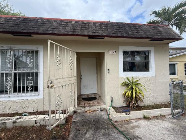 Vista Verde, 3859 NW 207th Street Rd, Miami Gardens, Florida 33055, image 1