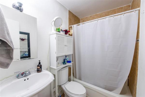 The Edges, 1028 SW 2nd St #3, Miami, Florida 33130, image 3