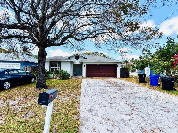 Hoosier Heights, 1113 SW 24th Ave, Fort Lauderdale, Florida 33312, image 1