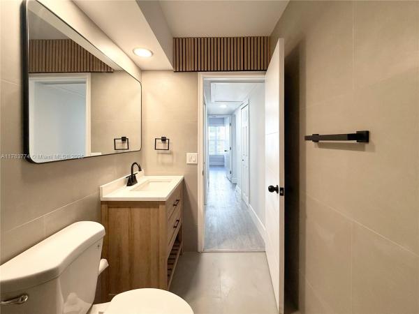 Las Olas Villas, 1770 E Las Olas Blvd #302, Fort Lauderdale, Florida 33301, image 1