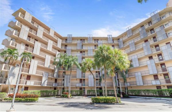 Bravura, 3301 N Country Club Dr #110, Aventura, Florida 33180, image 1