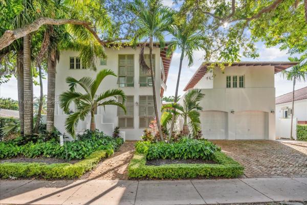 Tropical Isle Homes, 350 E Woodcrest Rd, Key Biscayne, Florida 33149, image 1