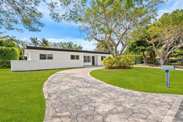 Hill Top Manor, 7360 SW 130th St, Pinecrest, Florida 33156, image 1