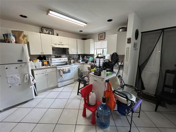 Seapines, 14332 SW 283rd St, Leisure City, Florida 33033, image 3