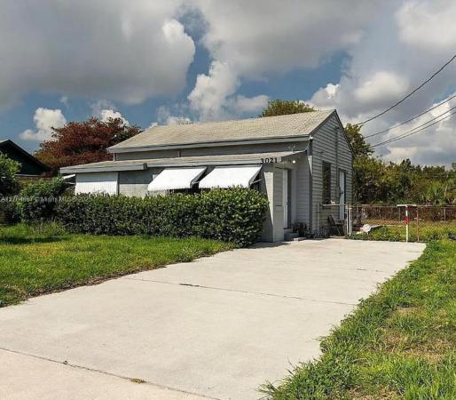 Silver Beach Acres, 3021 Avenue J, Riviera Beach, Florida 33404, image 1