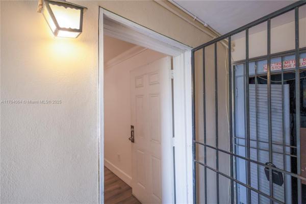 2551 NW 13 St #11, Miami, Florida 33125, image 1