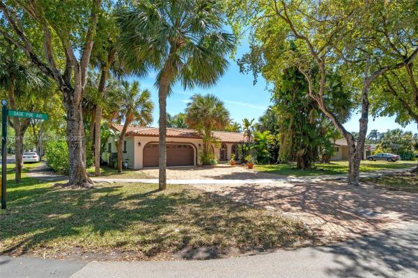 Miami Lakes Residential, 14841 Dade Pine Ave, Miami Lakes, Florida 33014, image 1