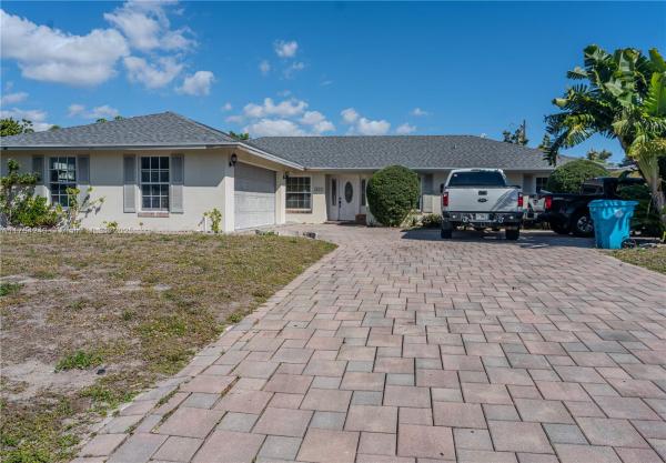 Woodcrest Manor, 315 SW 12th Ave, Boynton Beach, Florida 33435, image 1
