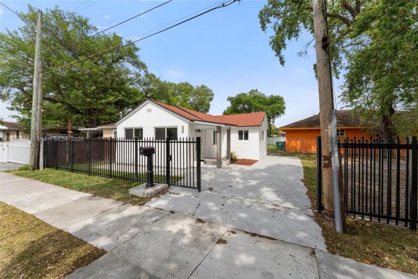 Lauraville Gardens, 4202 NW 31st Ave, Brownsville, Florida 33142, image 3