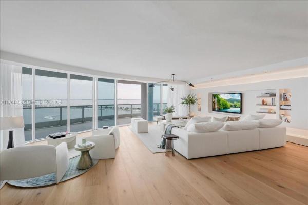 Bristol Tower, 2127 Brickell Ave #2301, Miami, Florida 33129, image 1