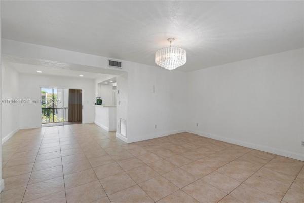 8401 SW 107th Ave #308E, Unincorporated Dade County, Florida 33173, image 1