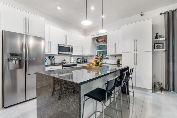 Poinciana Parc, 13936 S Cypress Cove Cir, Davie, Florida 33325, image 1