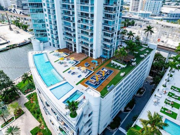 Mint At Riverfront, 92 SW 3rd St #1410, Miami, Florida 33130, image 1