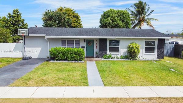 15271 SW 103rd Ave, Unincorporated Dade County, Florida 33157, image 1