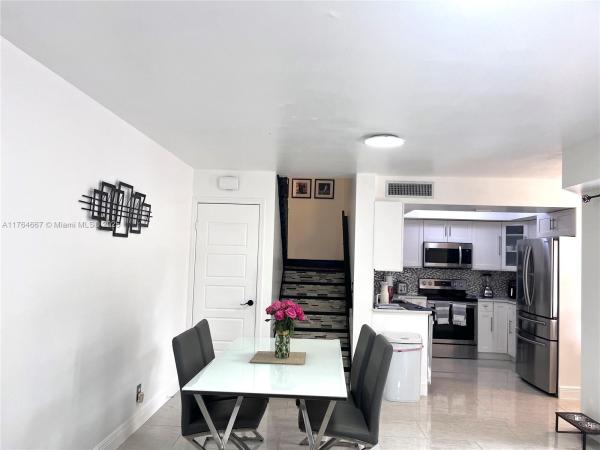 Seven Springs, 6126 Seven Springs Blvd, Greenacres, Florida 33463, image 1