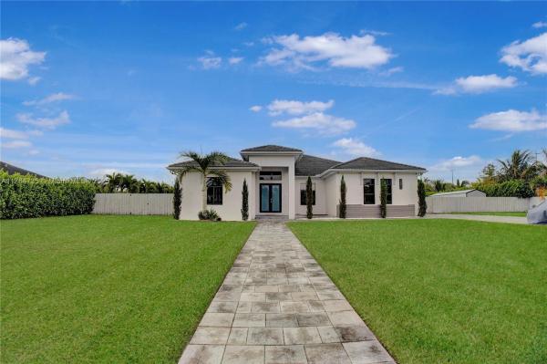 17100 SW 281st St, Unincorporated Dade County, Florida 33030, image 1