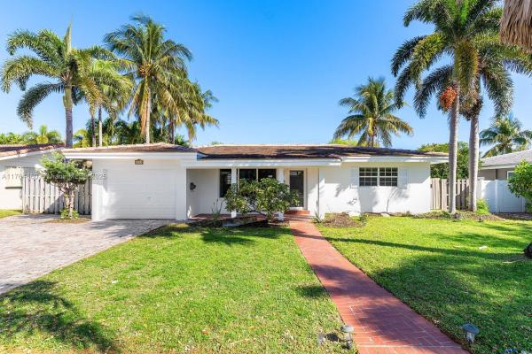 Mary Knoll, 2201 NE 52nd St, Fort Lauderdale, Florida 33308, image 1