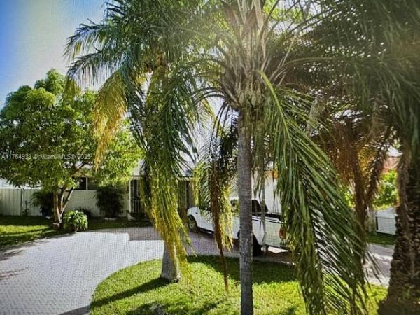 5810 SW 22nd St, Unincorporated Dade County, Florida 33155, image 1