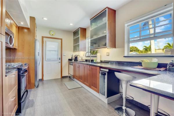 Palmland Estates, 1820 NW 190th Ter, Miami Gardens, Florida 33056, image 3