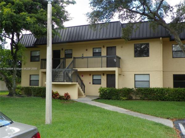 9373 NW 1st Ct #202, Pembroke Pines, Florida 33024, image 1