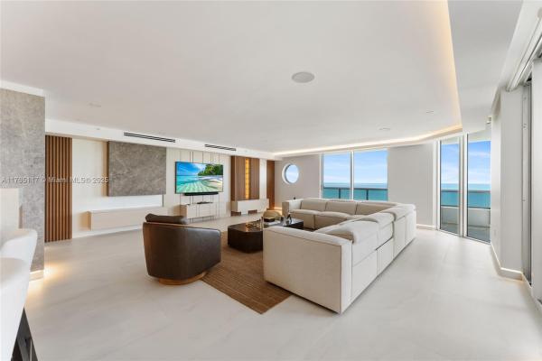 Villa Di Mare, 5801 Collins Ave #900, Miami Beach, Florida 33140, image 1