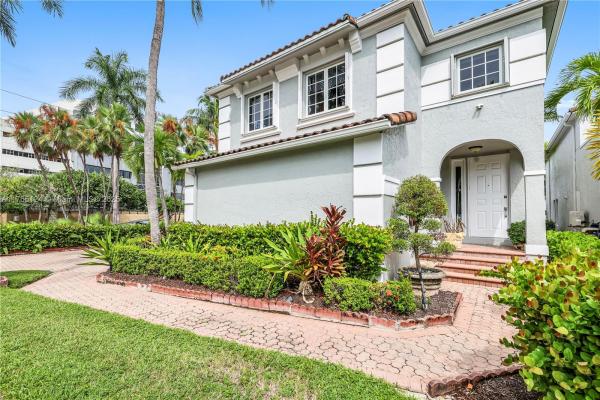 Aventura Lakes, 3015 NE 208th St, Aventura, Florida 33180, image 1