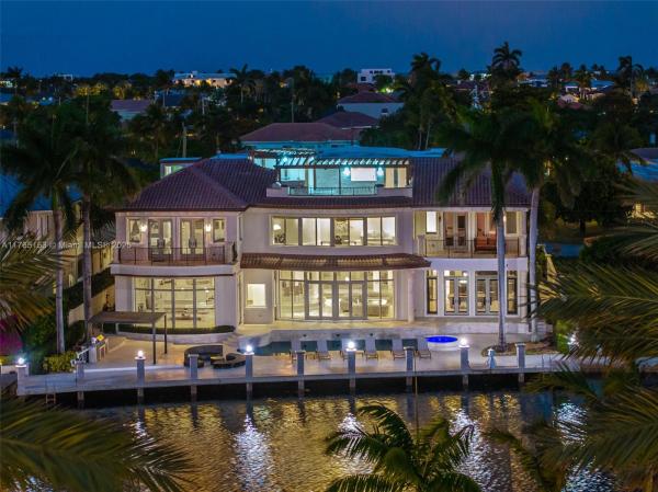 Lighthouse Point Residential, 3201 NE 27th Ave, Lighthouse Point, Florida 33064, image 1