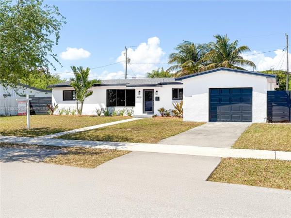 Pine Tree Manor, 19920 Holiday Rd, Cutler Bay, Florida 33157, image 1