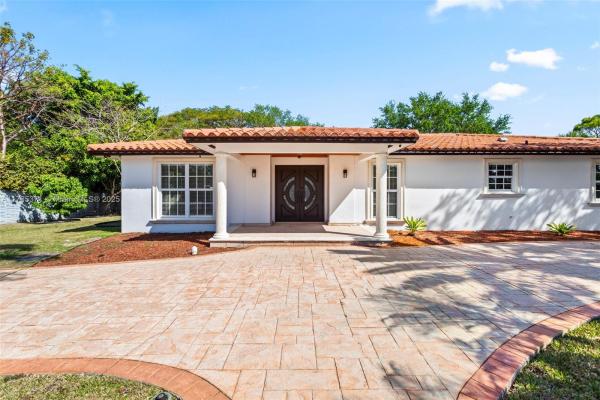 Old Cutler Estates, 6961 SW 152nd St, Palmetto Bay, Florida 33157, image 1