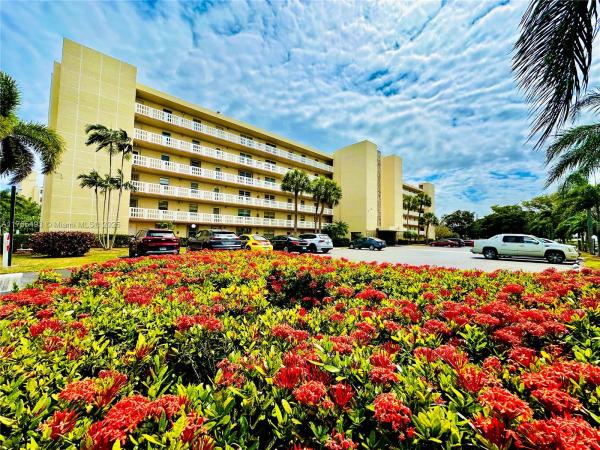 Meadowbrook Lakes View, 101 SE 3rd Ave #404, Dania Beach, Florida 33004, image 1