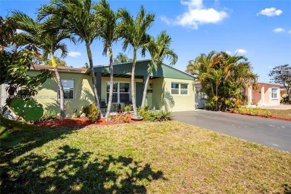 North Andrews Terrace, 5233 NE 4th Ave, Oakland Park, Florida 33334, image 1