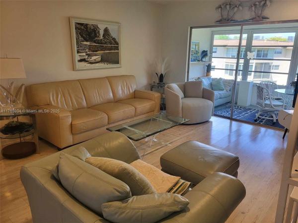 Thistle Gardens, 4701 NW 34th St #604, Lauderdale Lakes, Florida 33319, image 1