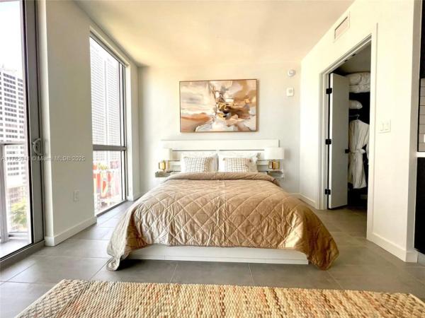 YotelPad Miami, 227 NE 2nd St #1710, Miami, Florida 33132, image 1